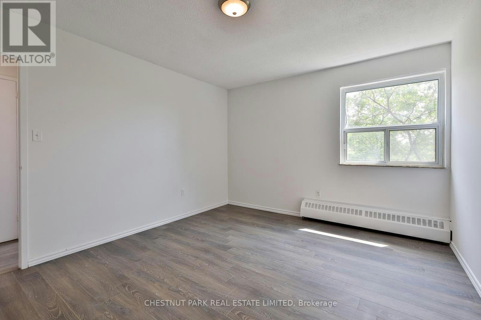 512-900 Glen Street, Oshawa, ON, L1J 5Z4 - 22