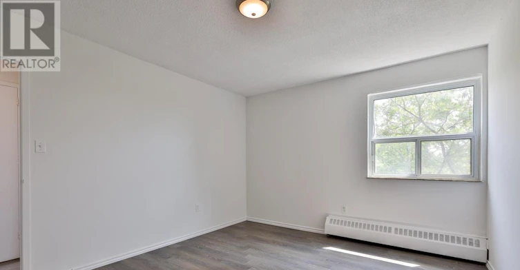 512-900 Glen Street, Oshawa, ON, L1J 5Z4 - 22