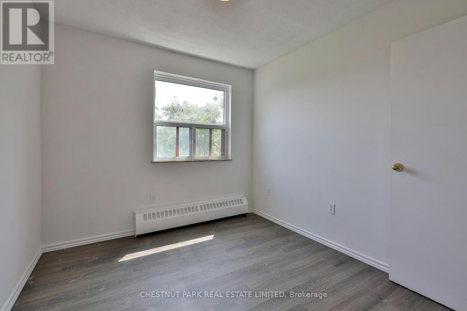 512-900 Glen Street, Oshawa, ON, L1J 5Z4 - 25