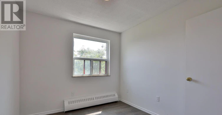 512-900 Glen Street, Oshawa, ON, L1J 5Z4 - 25