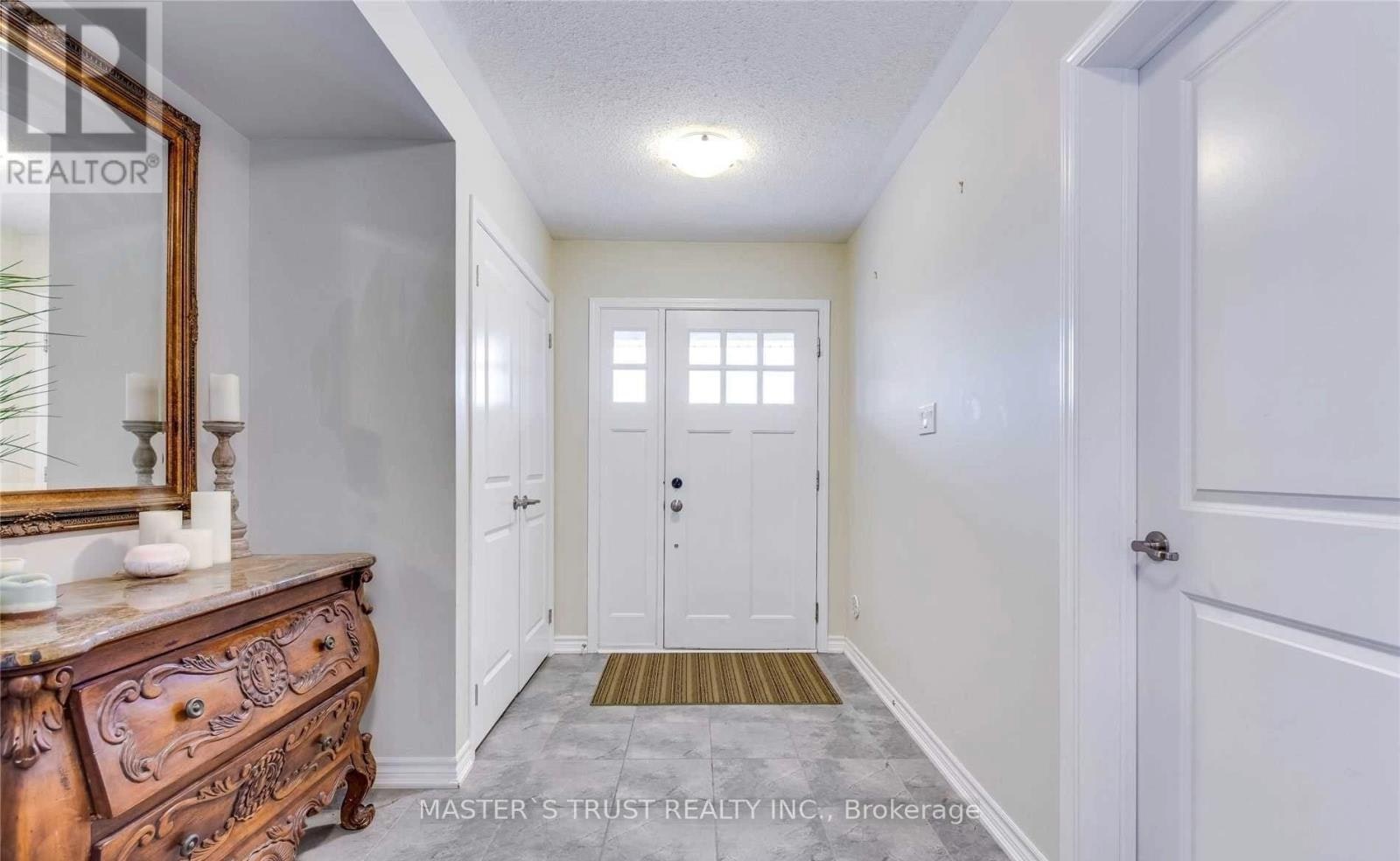 416 Sixteen Mile Drive, Oakville, ON, L6M 4M2 - 3