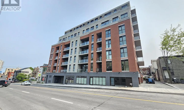 529-223 Princess Street