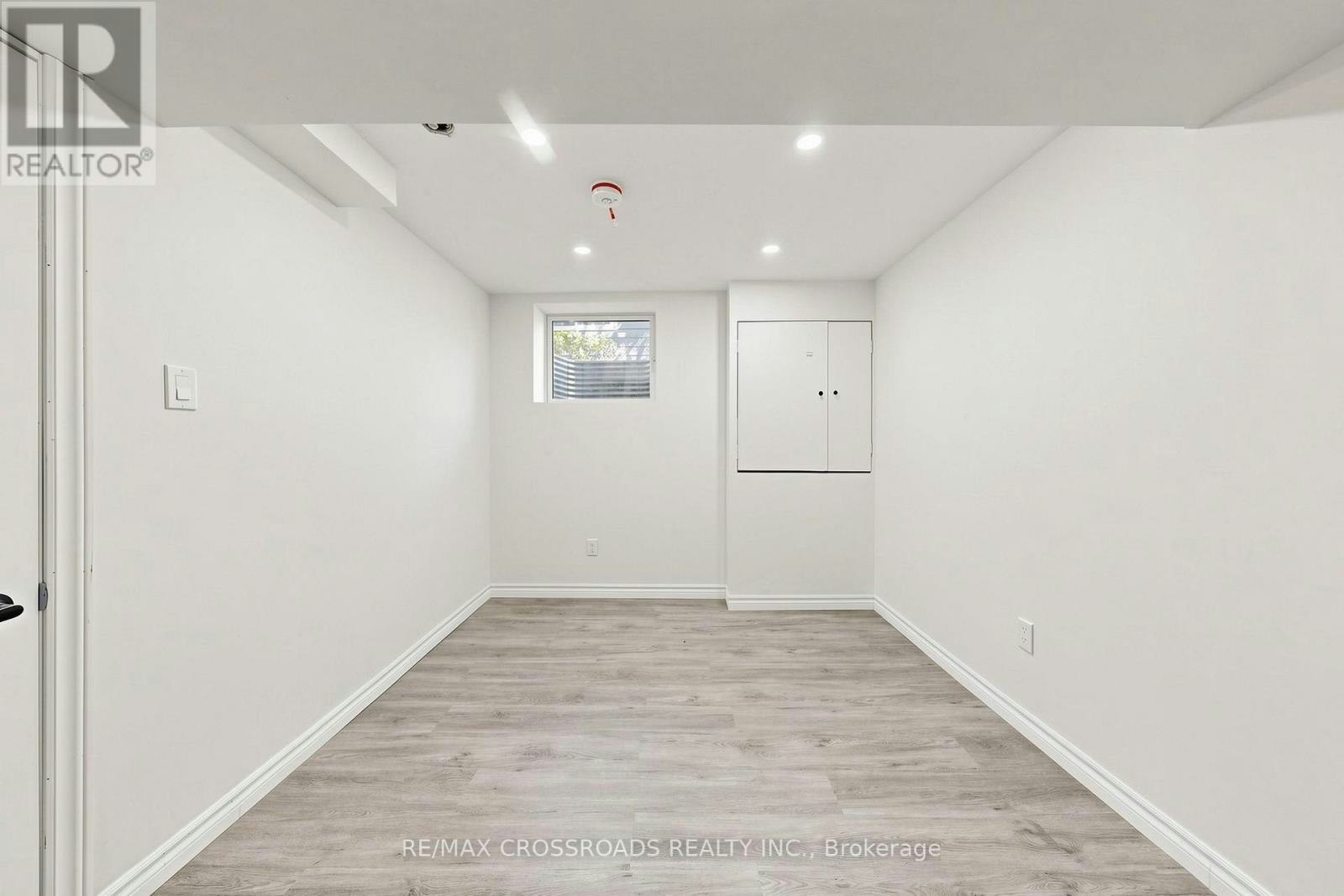 1496 Simcoe Street N, Oshawa, ON, L1G 4X7 - 35