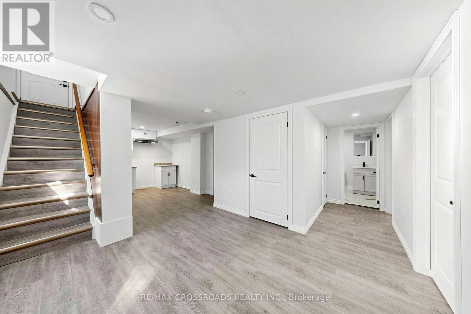 1496 Simcoe Street N, Oshawa, ON, L1G 4X7 - 20