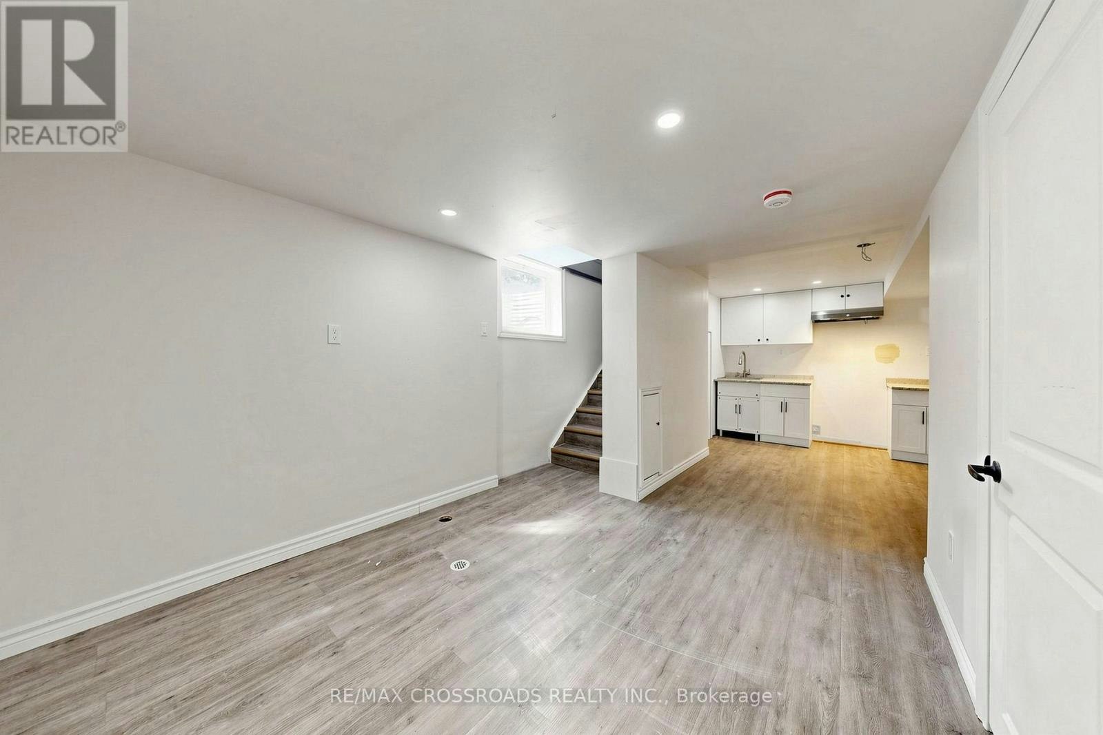 1496 Simcoe Street N, Oshawa, ON, L1G 4X7 - 40