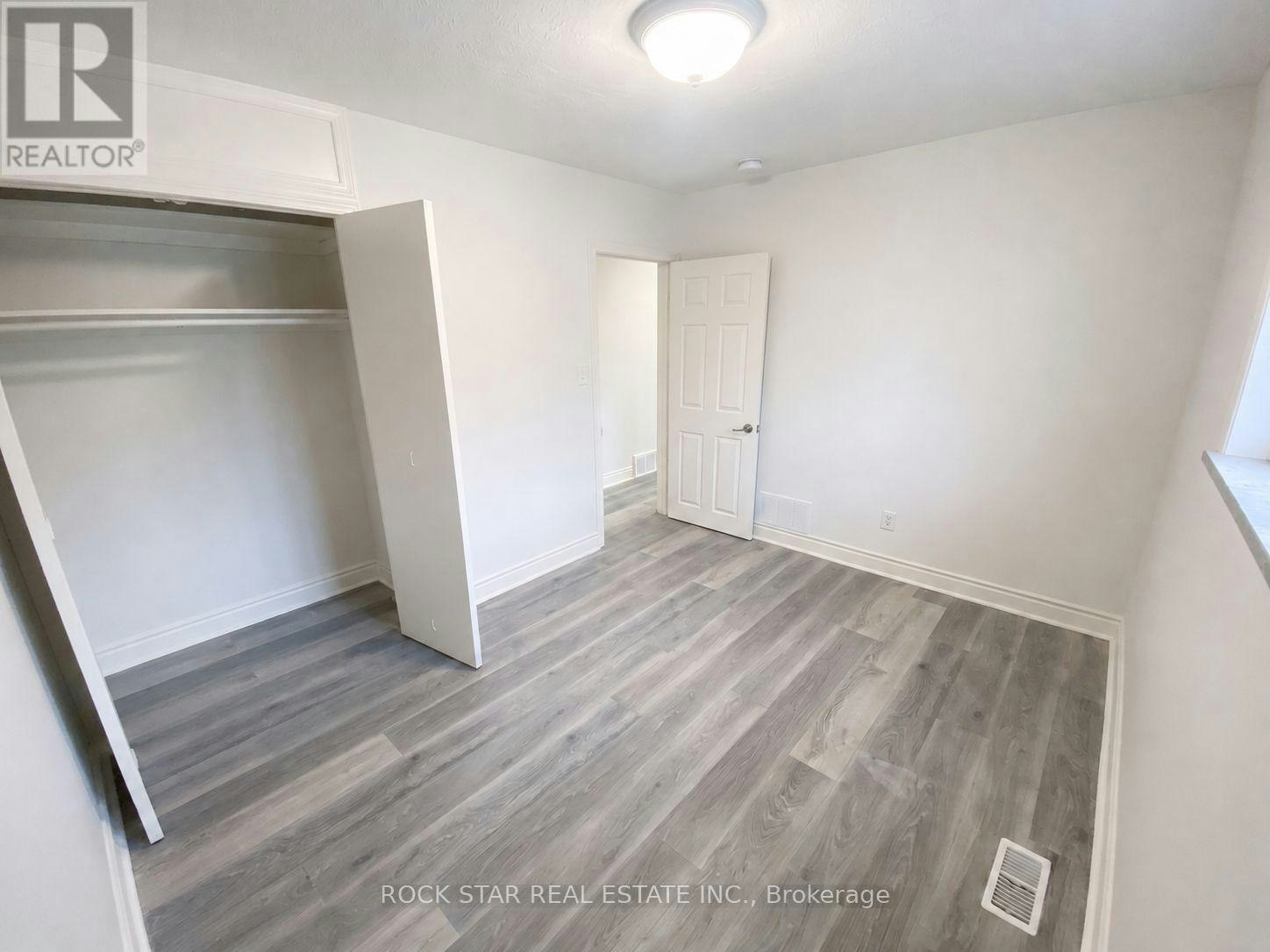 MAIN-227 Fernwood Crescent, Hamilton, ON, L8T 3L7 - 11