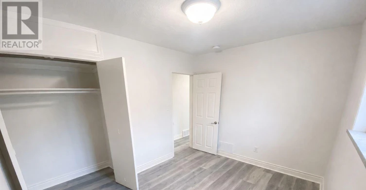 MAIN-227 Fernwood Crescent, Hamilton, ON, L8T 3L7 - 11