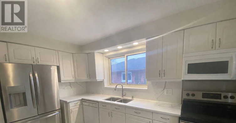 MAIN-227 Fernwood Crescent, Hamilton, ON, L8T 3L7 - 8