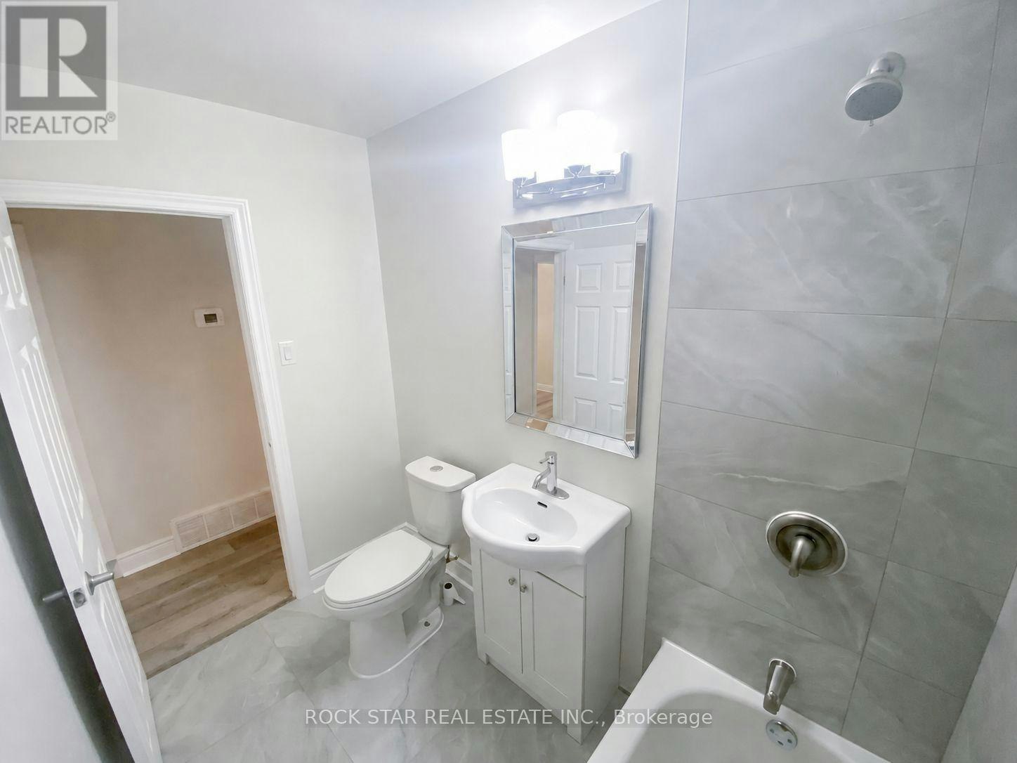 MAIN-227 Fernwood Crescent, Hamilton, ON, L8T 3L7 - 9