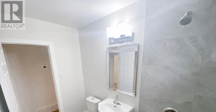 MAIN-227 Fernwood Crescent, Hamilton, ON, L8T 3L7 - 9