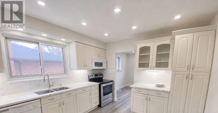 MAIN-227 Fernwood Crescent, Hamilton, ON, L8T 3L7 - 6