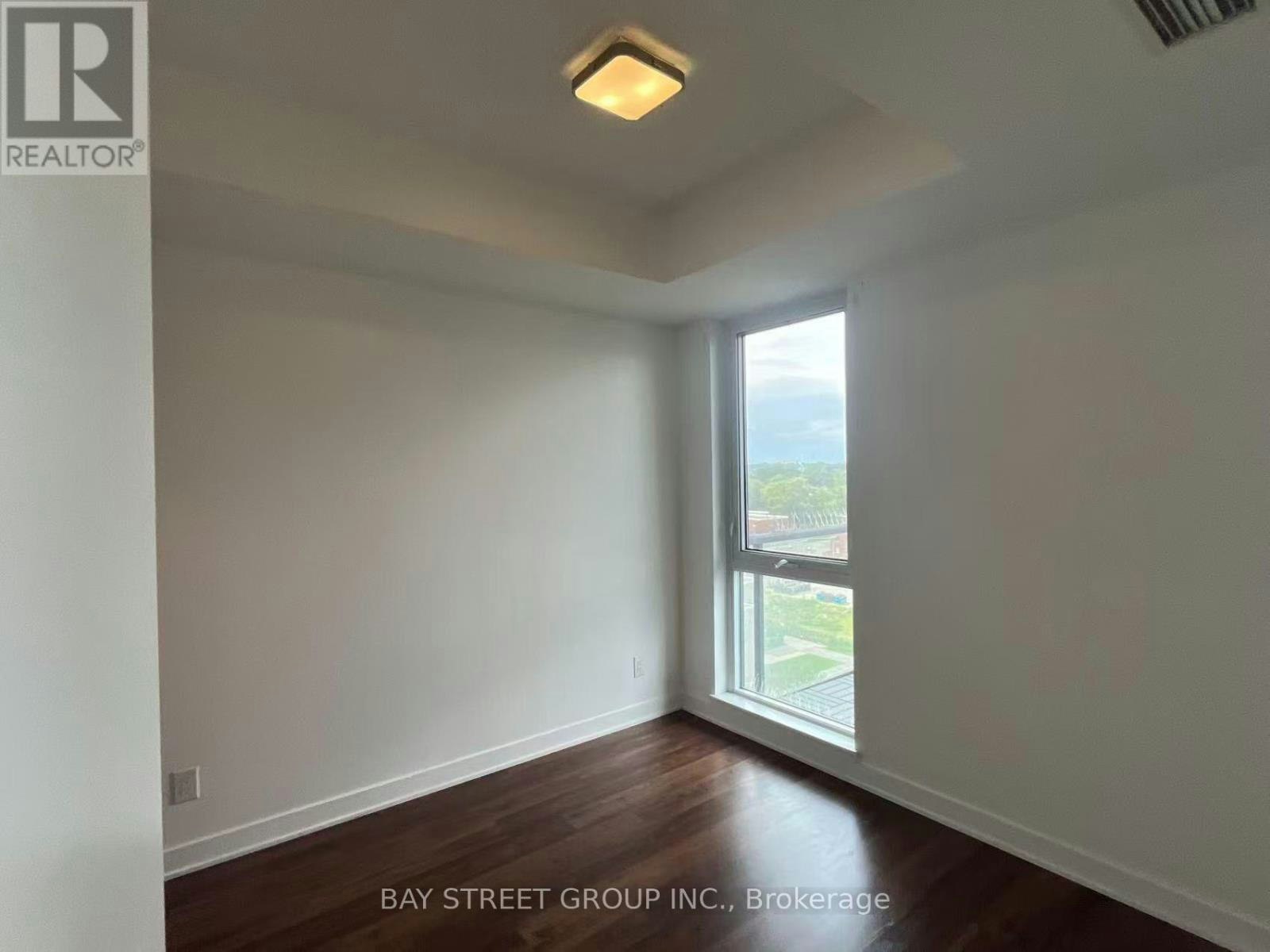 909-260 Sackville Street, Toronto, ON, M5A 0B3 - 9