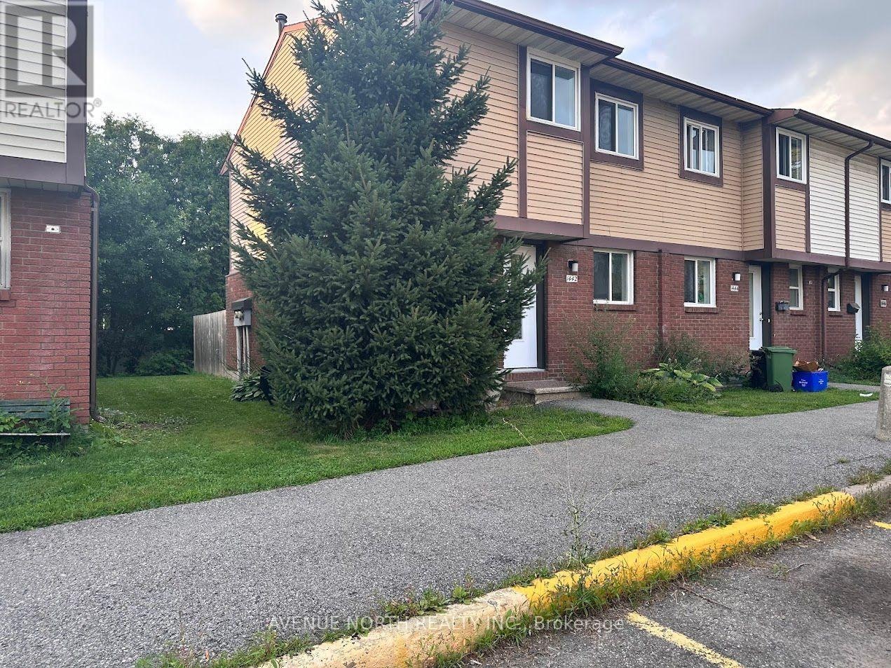 98-1442 Foxwell Street, Ottawa, ON, K1B 5J2