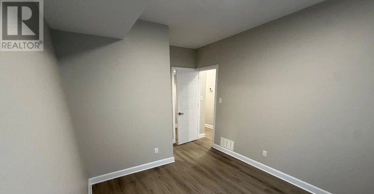 48 Queen Mary Street, Ottawa, ON, K1K 1X9 - 7