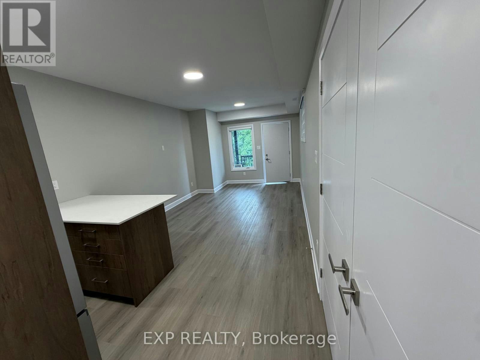48 Queen Mary Street, Ottawa, ON, K1K 1X9 - 6