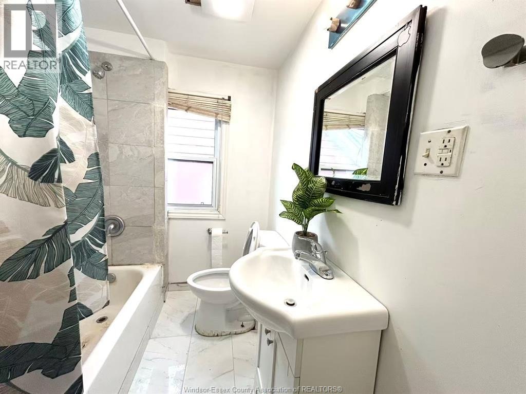 410 Rankin Avenue, Windsor, ON, N9B 2R7 - 7