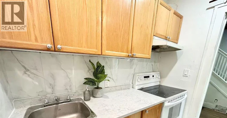 410 Rankin Avenue, Windsor, ON, N9B 2R7 - 2