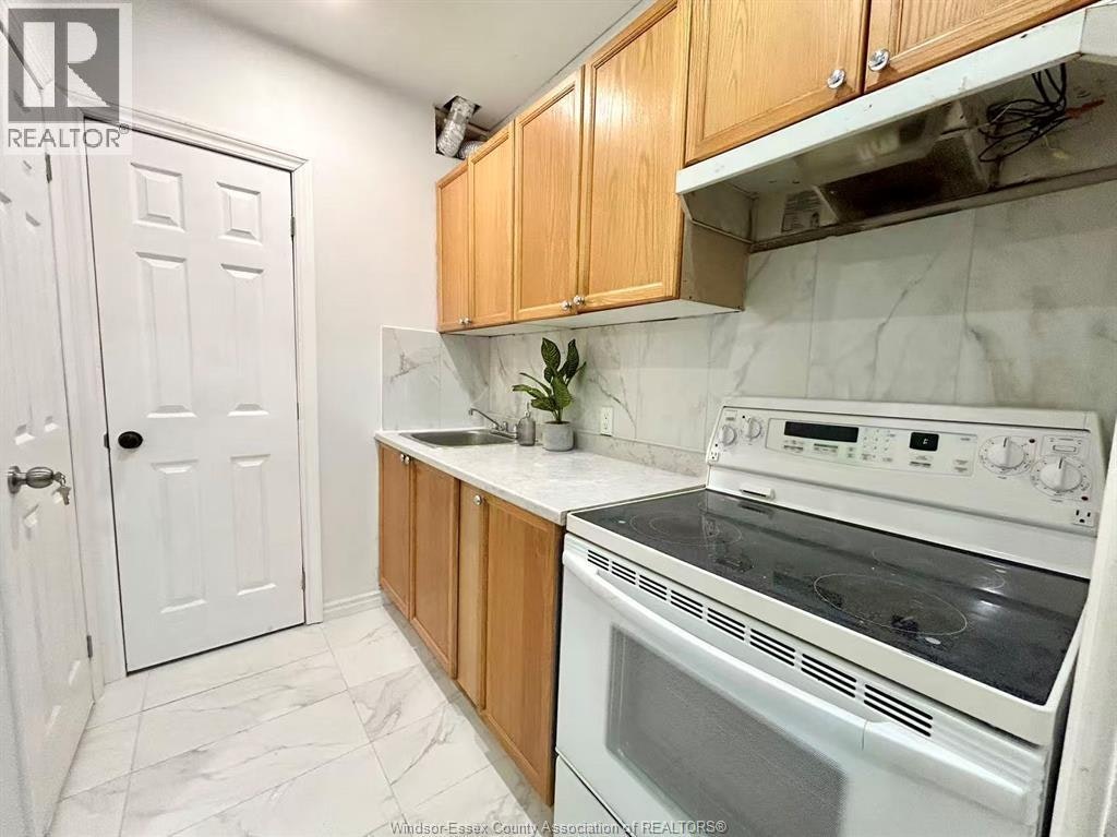 410 Rankin Avenue, Windsor, ON, N9B 2R7 - 3