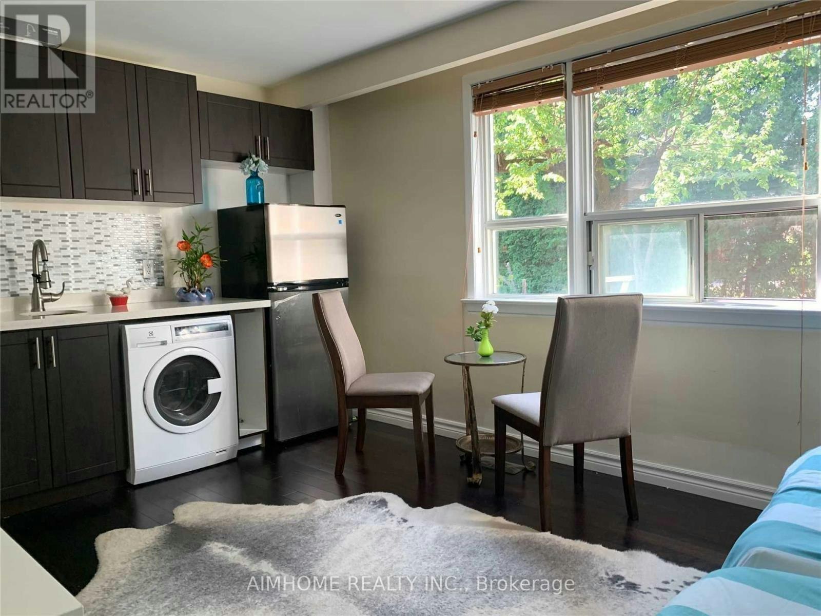 1-68 Claver Avenue S, Toronto, ON, M6B 2W2 - 3