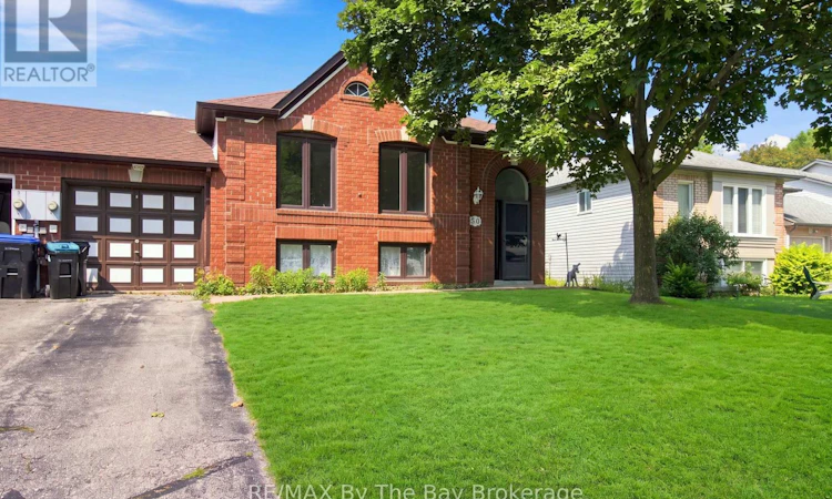 36 Harbour Crescent