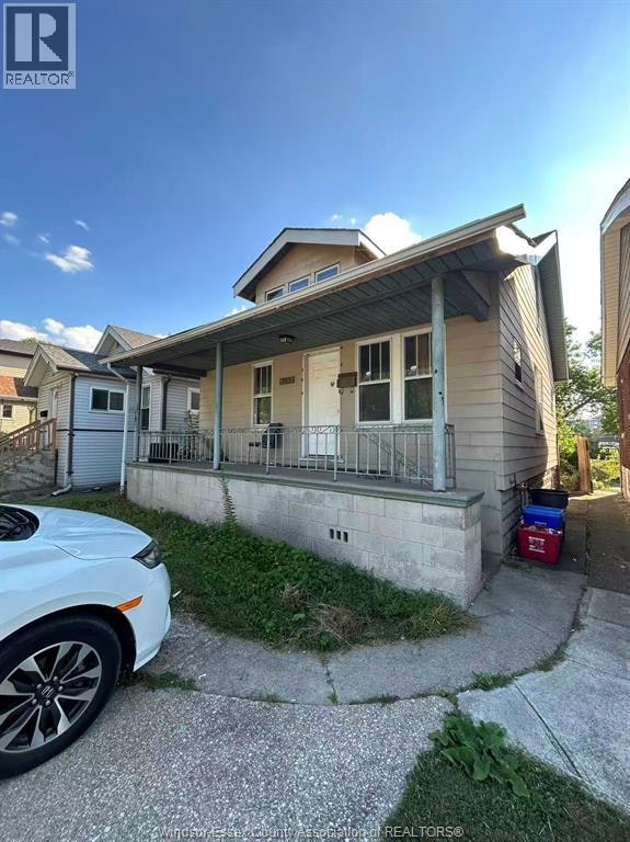 743 Randolph, Windsor, ON, N9B 2T7