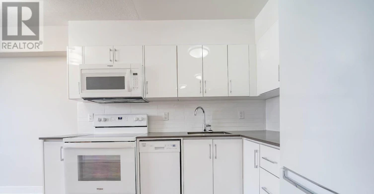 807-1500 Bathurst Street, Toronto, ON, M5P 3L3 - 10