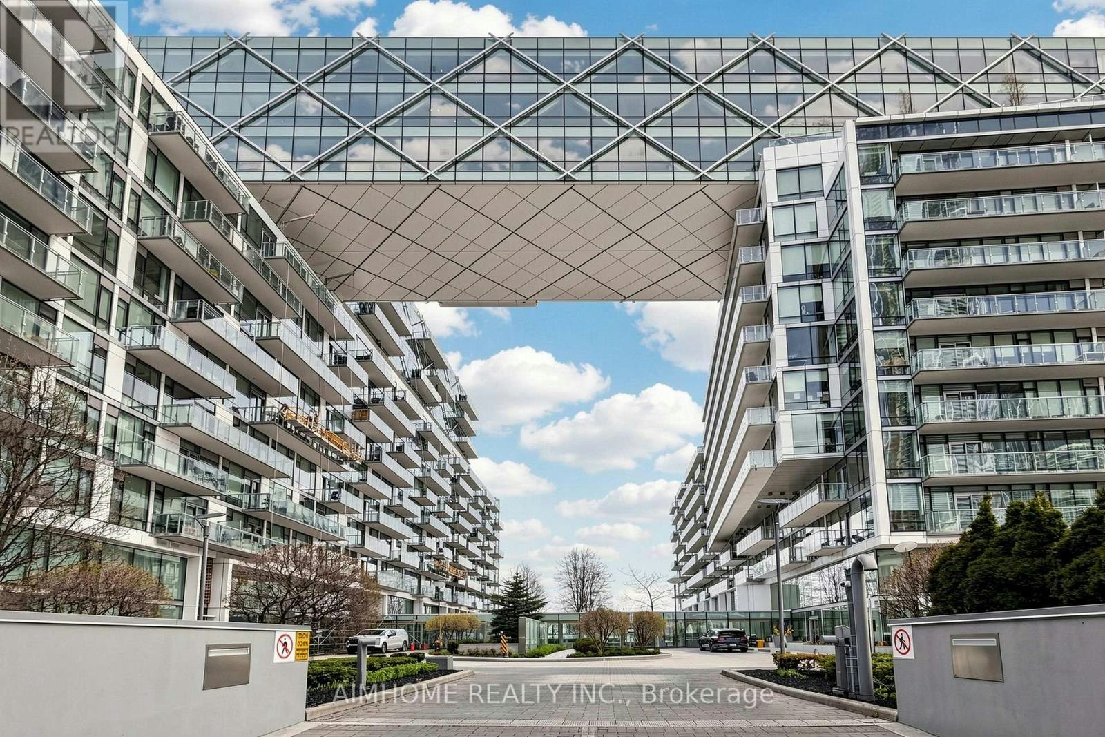 328-39 Queens Quay, Toronto, ON, M5E 0A4