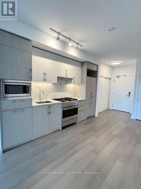 608-8 Manor Road W, Toronto, ON, M4S 0E6 - 3