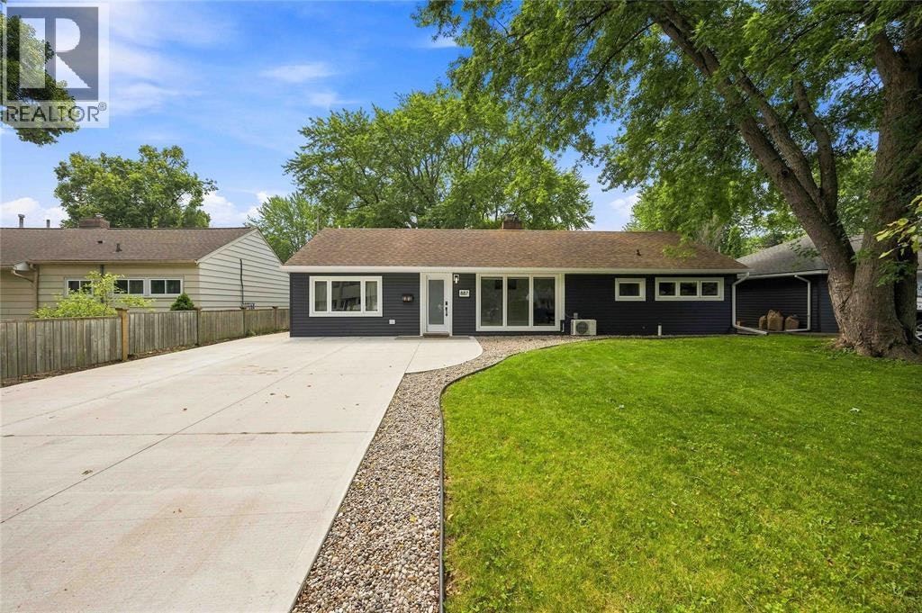 887 Mccaw Street, Sarnia, ON, N7V 2X4