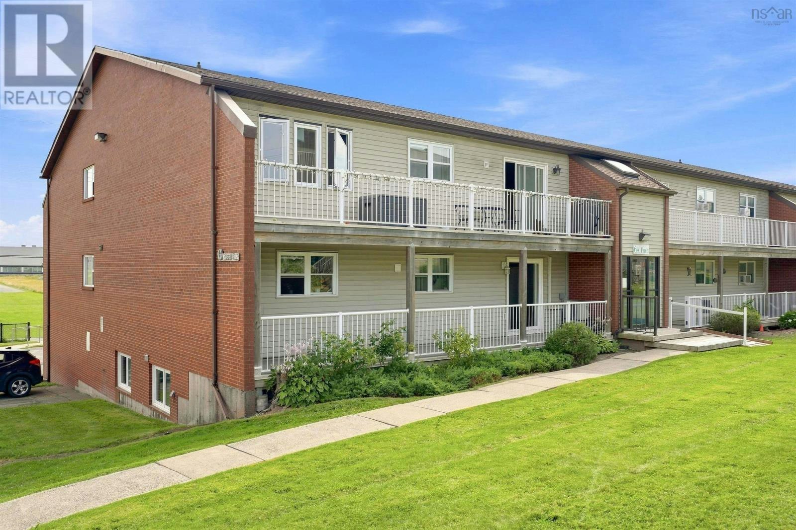 11-6A Rose Way, Dartmouth, NS, B2Y 4L9