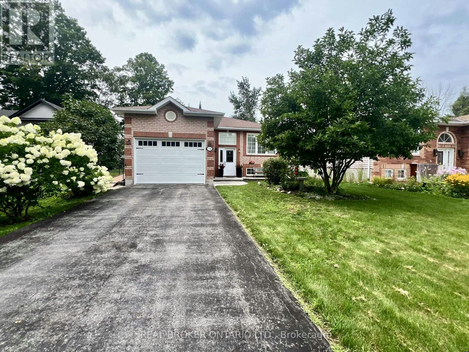 2342 Somers Boulevard, Innisfil, ON, L9S 2E8