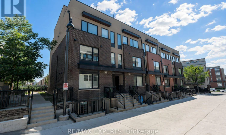 1-142 William Duncan Road