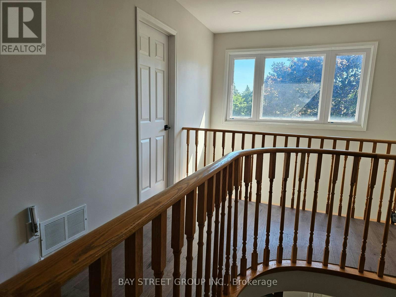 UPPER2-3177 Colonial Drive, Mississauga, ON, L5L 5L3 - 6