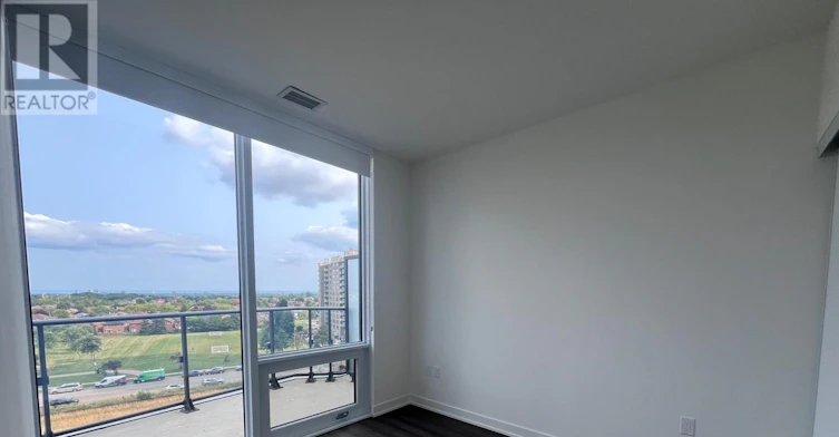 613-448 Burnahamthorpe Road W, Mississauga, ON, L5B 0R4 - 8