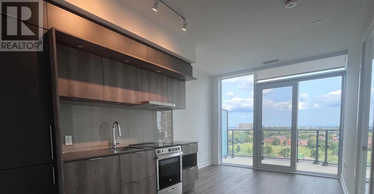 613-448 Burnahamthorpe Road W, Mississauga, ON, L5B 0R4 - 5