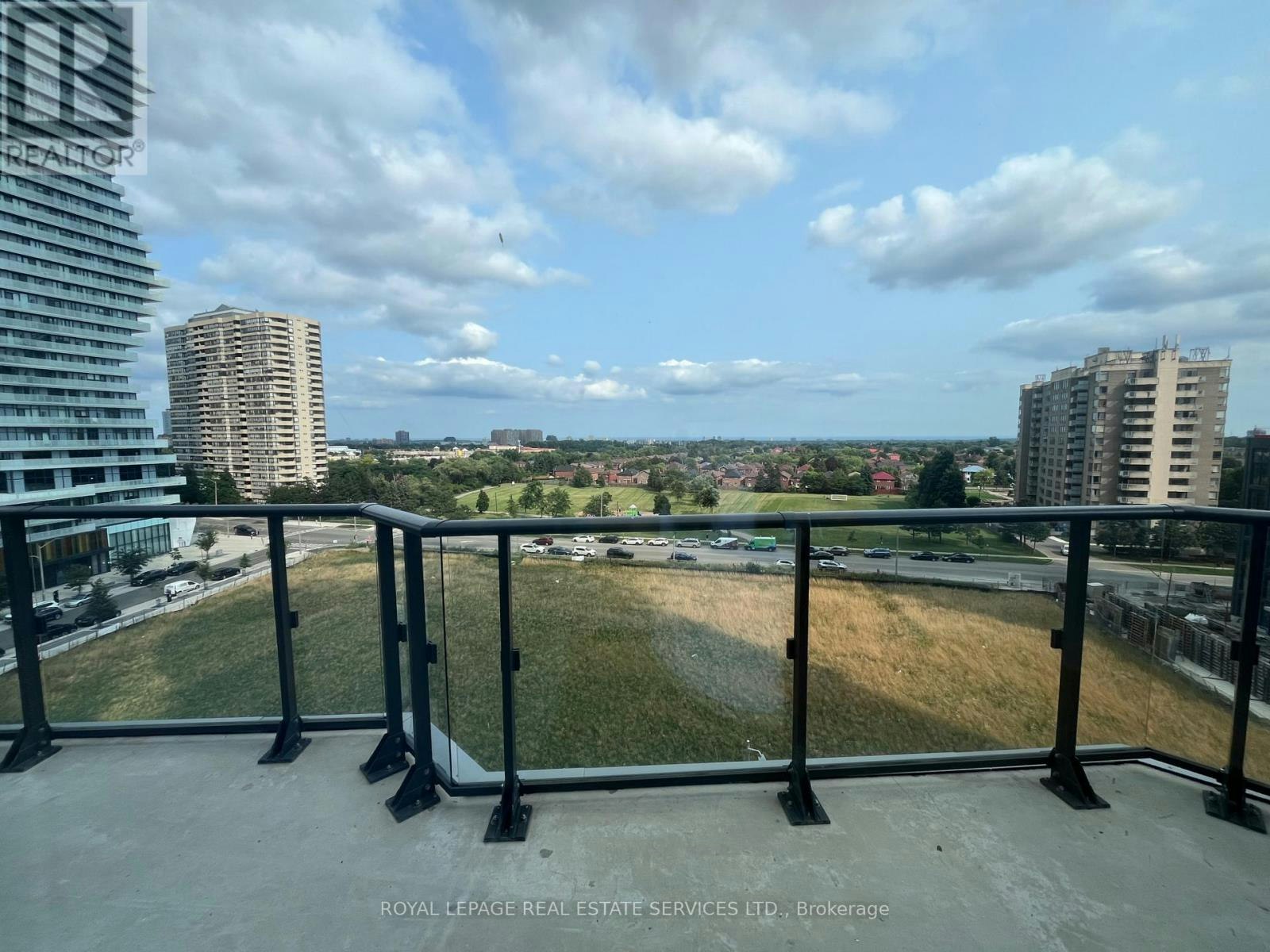 613-448 Burnahamthorpe Road W, Mississauga, ON, L5B 0R4 - 13