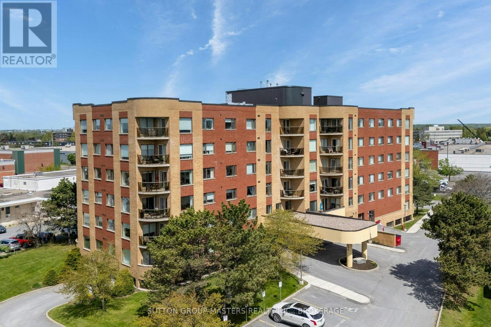 204-130 Wright Crescent, Kingston, ON, K7L 5R1