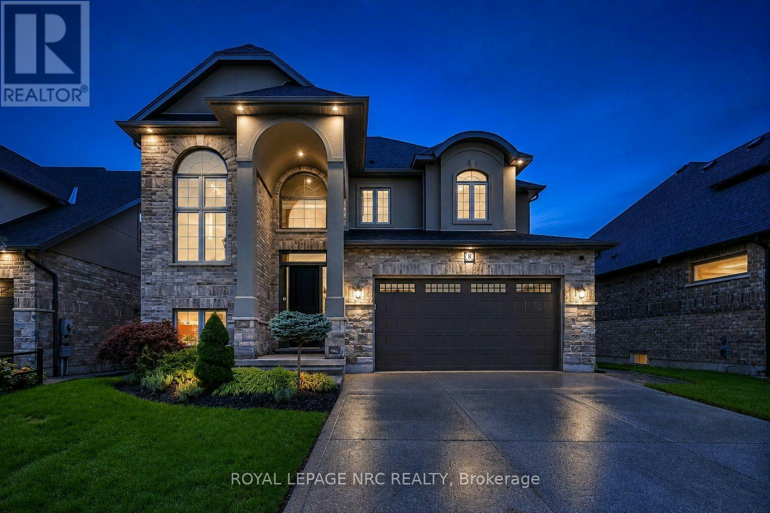 8 Tuscany Court, St. Catharines, ON, L2S 0E2