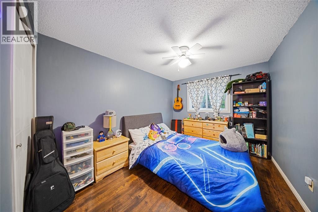 17-27 York Crescent, Sarnia, ON, N7S 6H9 - 18