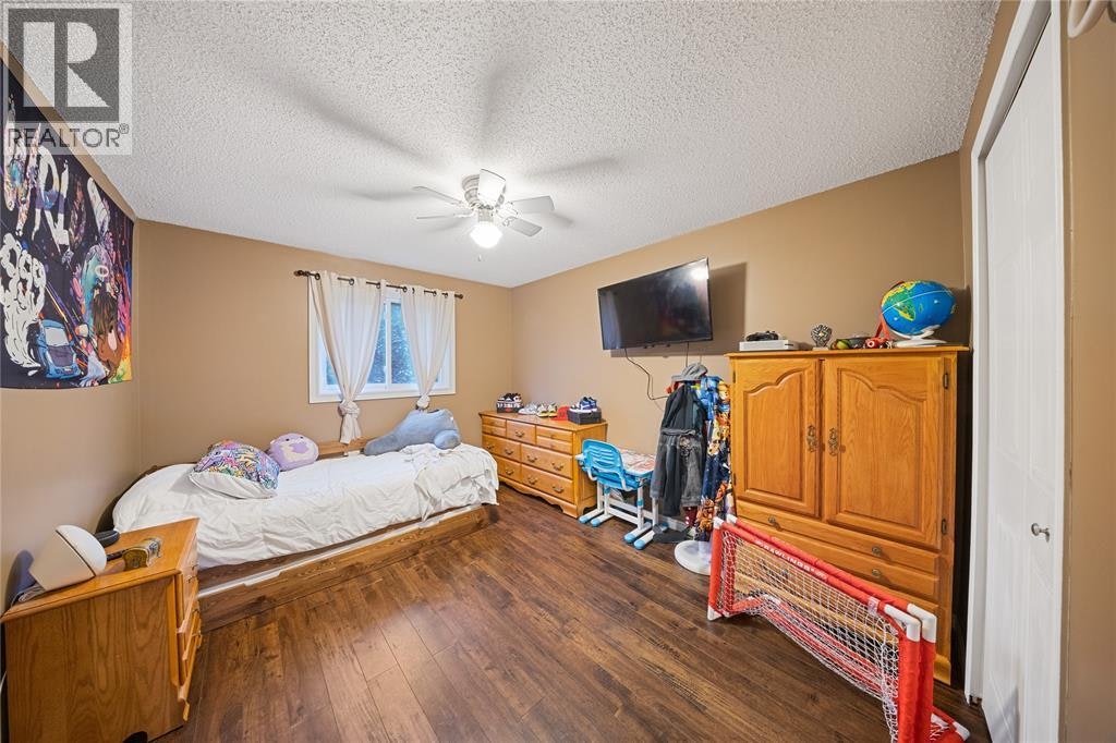 17-27 York Crescent, Sarnia, ON, N7S 6H9 - 19