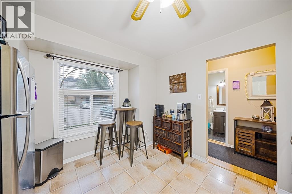 17-27 York Crescent, Sarnia, ON, N7S 6H9 - 3