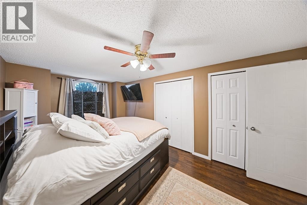 17-27 York Crescent, Sarnia, ON, N7S 6H9 - 17