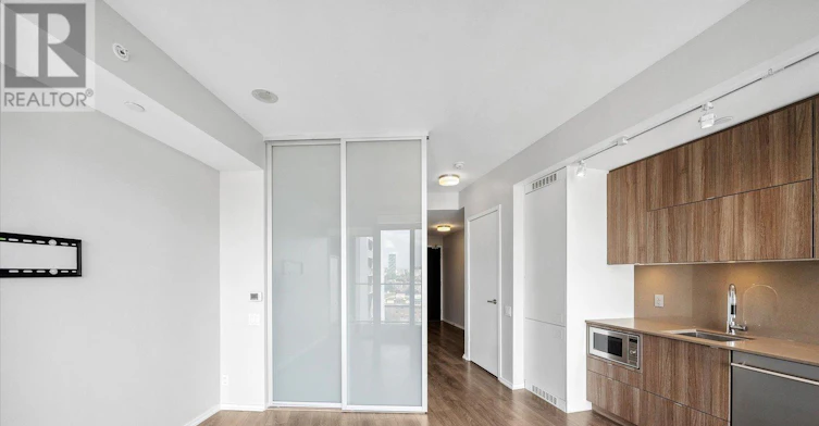 1105-125 Peter Street, Toronto, ON, M5V 0M2 - 10
