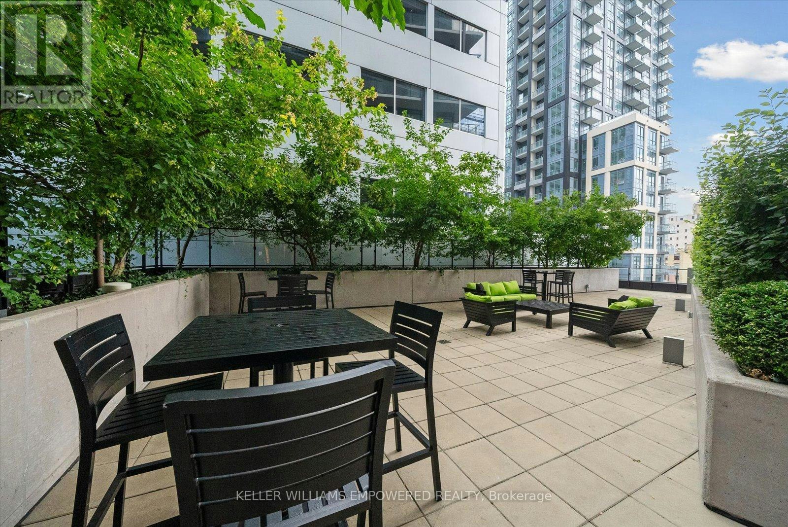 1105-125 Peter Street, Toronto, ON, M5V 0M2 - 24