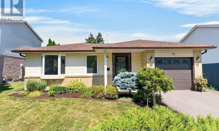 35 Mancroft Crescent
