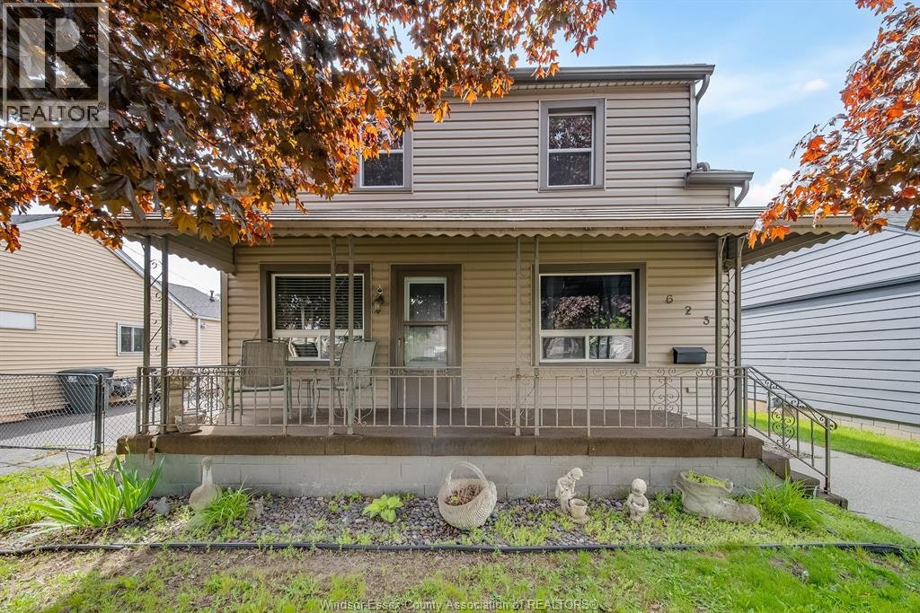 623 Edinborough, Windsor, ON, N8X 3C8