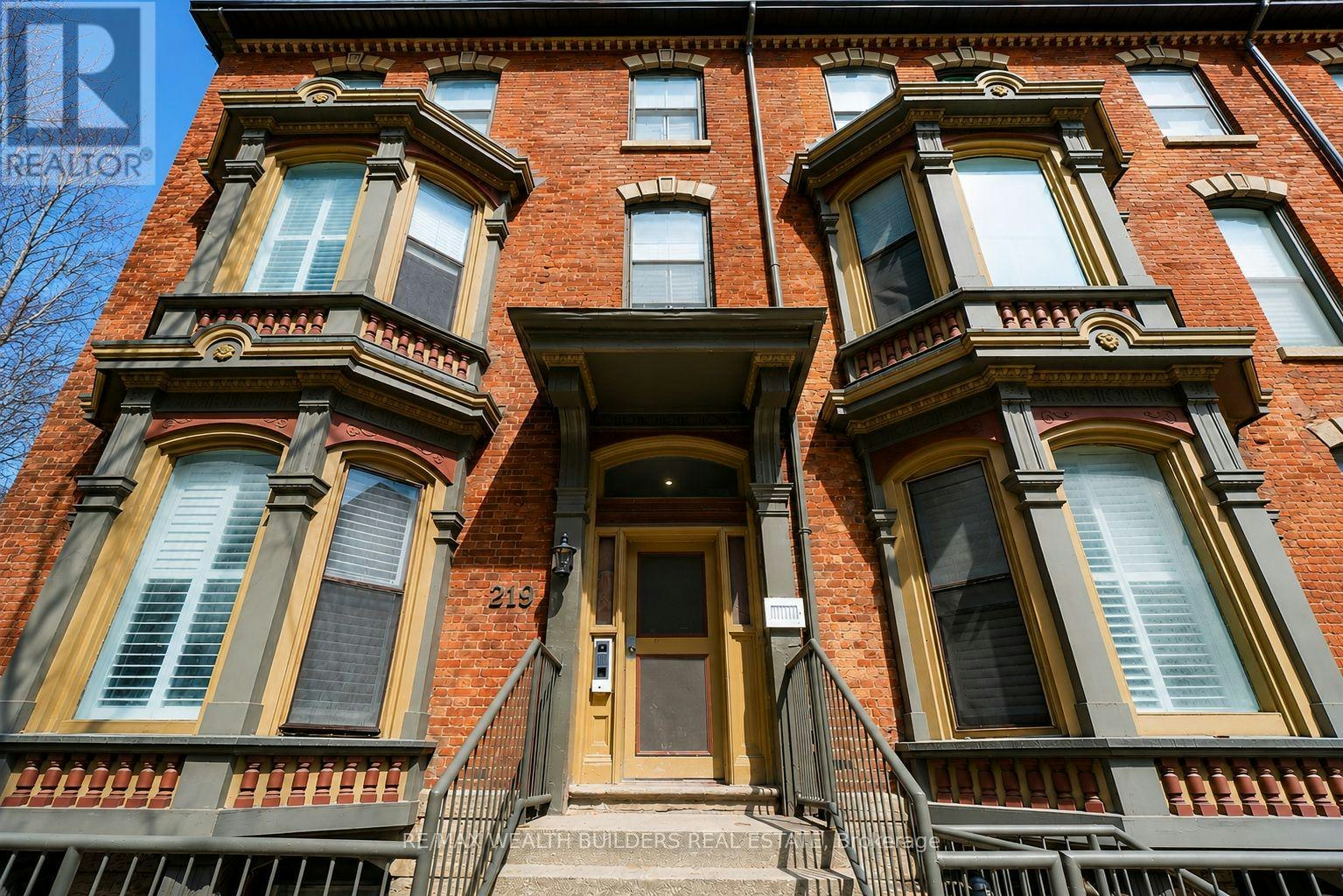 5-219 Jarvis Street, Toronto, ON, M5J 2C1