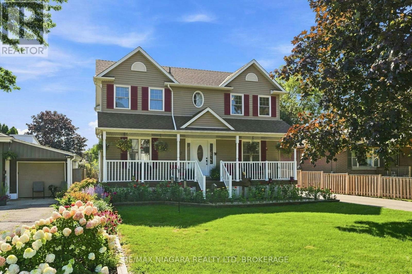 12 Lakeview Avenue, Grimsby, ON, L3M 3M1