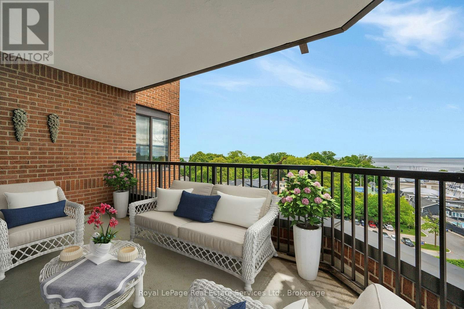 1105-100 Lakeshore Road E, Oakville, ON, L6J 6M9 - 16