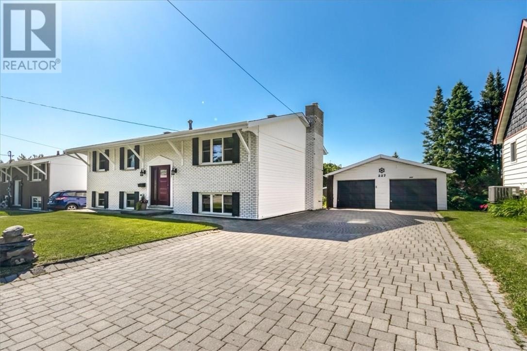 227 Third, Greater Sudbury, ON, P3Y 1M4